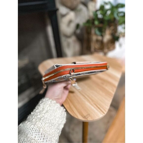 Spartina Crossbody  - Picture 11 of 14